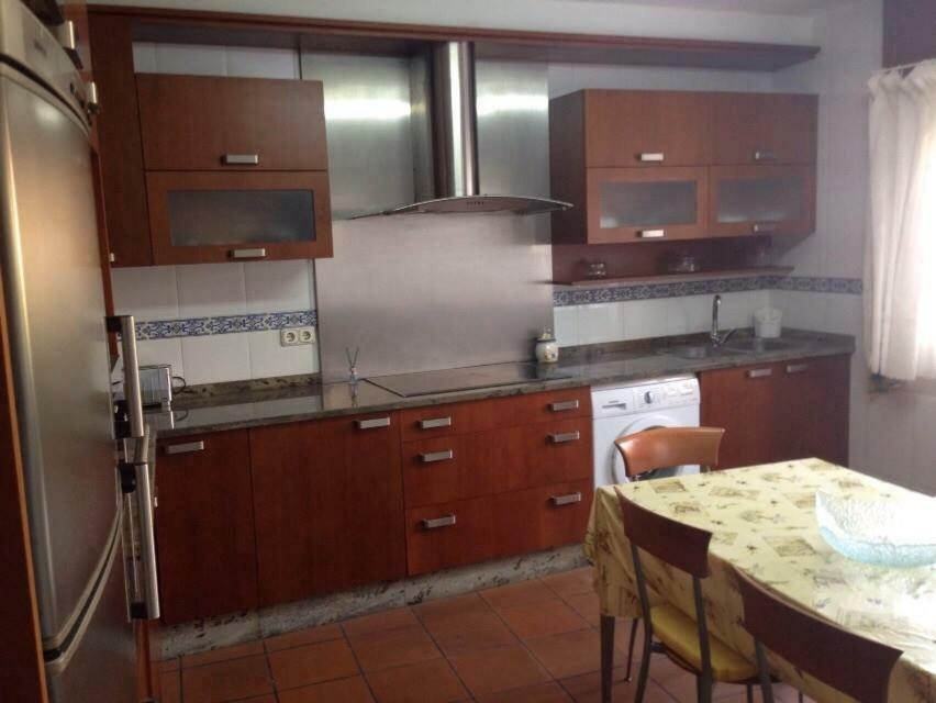 Piso céntrico y amplio en Praza do Regueiro, A Illa de Arousa Extérieur photo